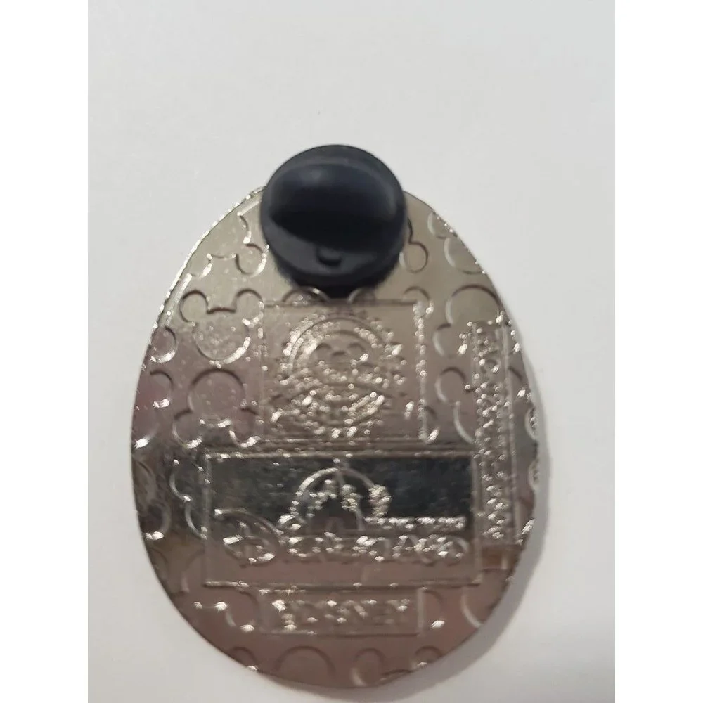 Minnie Mouse Easter Egg Pin - Picture 2 of 2
